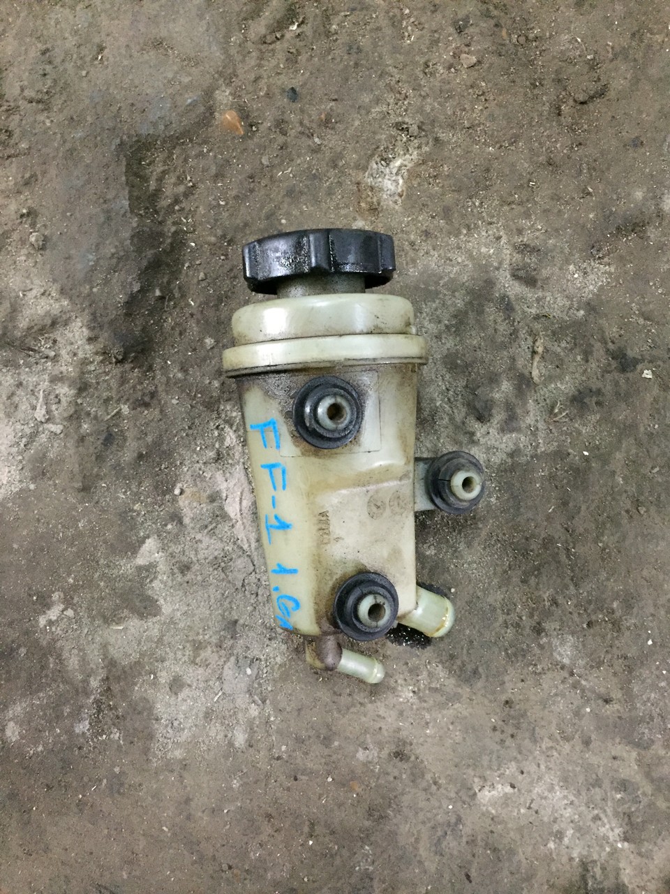 Бачок гидроусилителя Ford Focus USA I