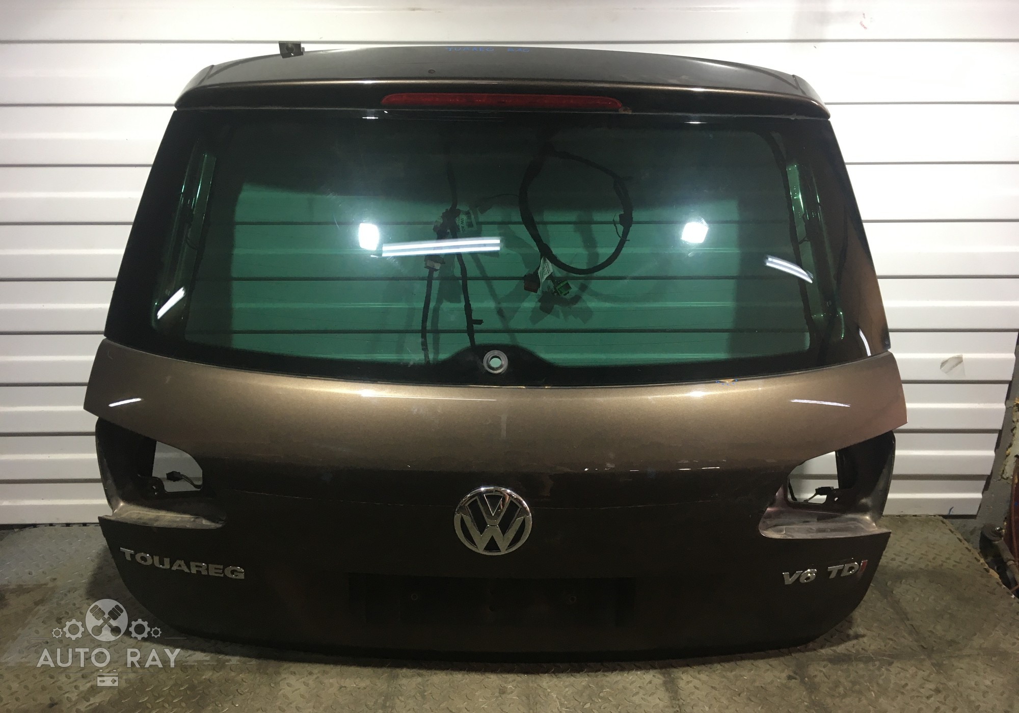 7P6827159B Дверь багажника в сборе со стеклом для Volkswagen Touareg II (с 2010 по 2018)