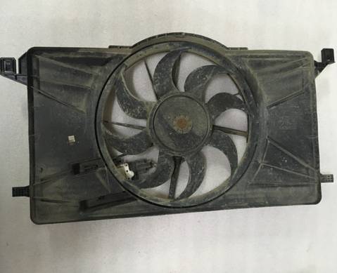 1740023 Вентилятор радиатора для Ford Focus III (с 2011 по 2019)
