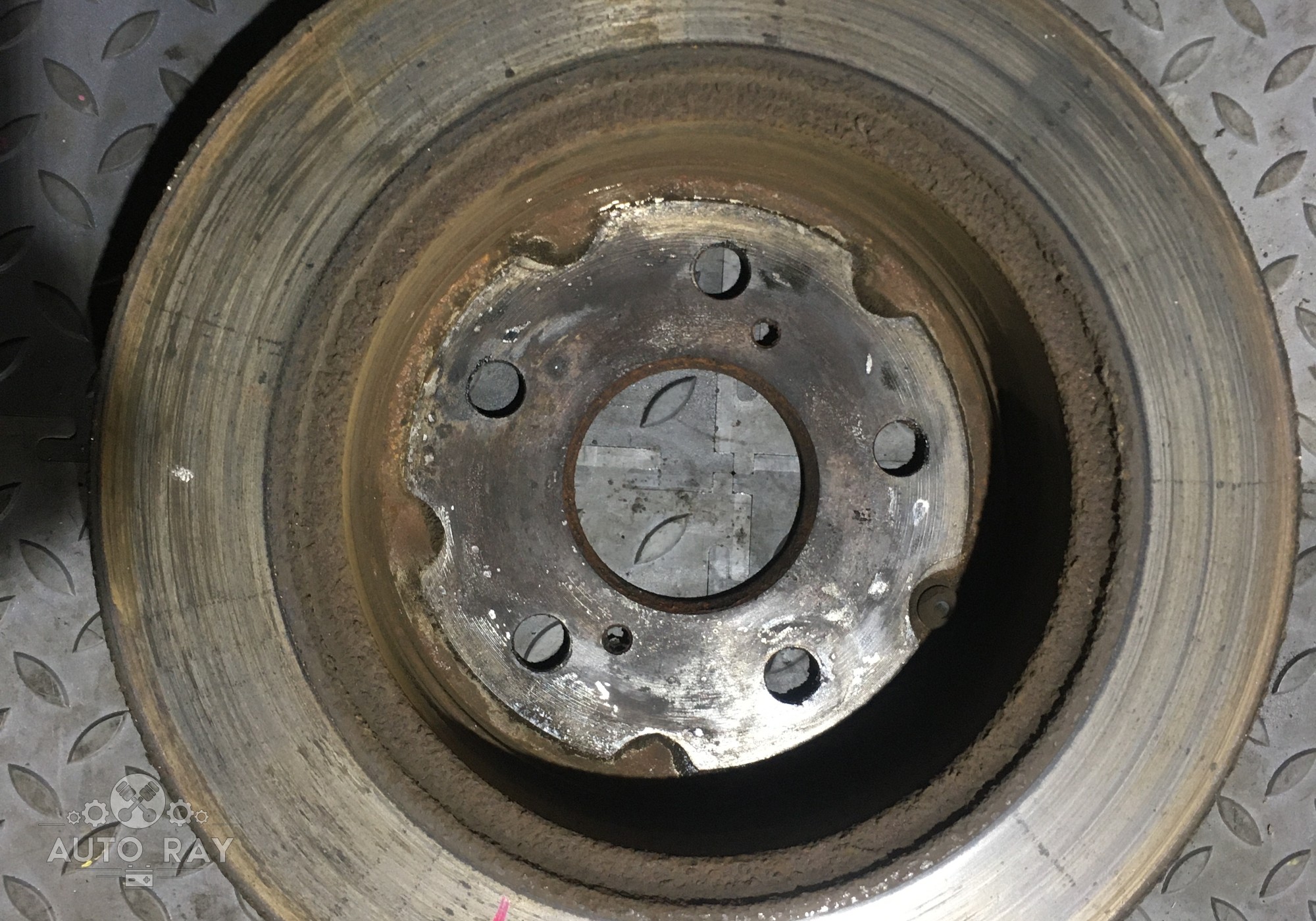 4243142060 Диск тормозной задний для Toyota RAV4 CA40 (с 2012 по 2019)