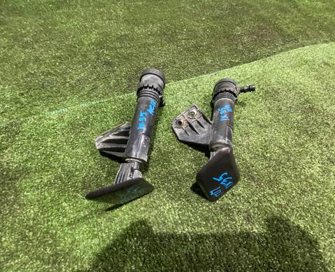 986712S500 Форсунка омывателя фары правая / левая для Hyundai ix35 (с 2010 по 2015)