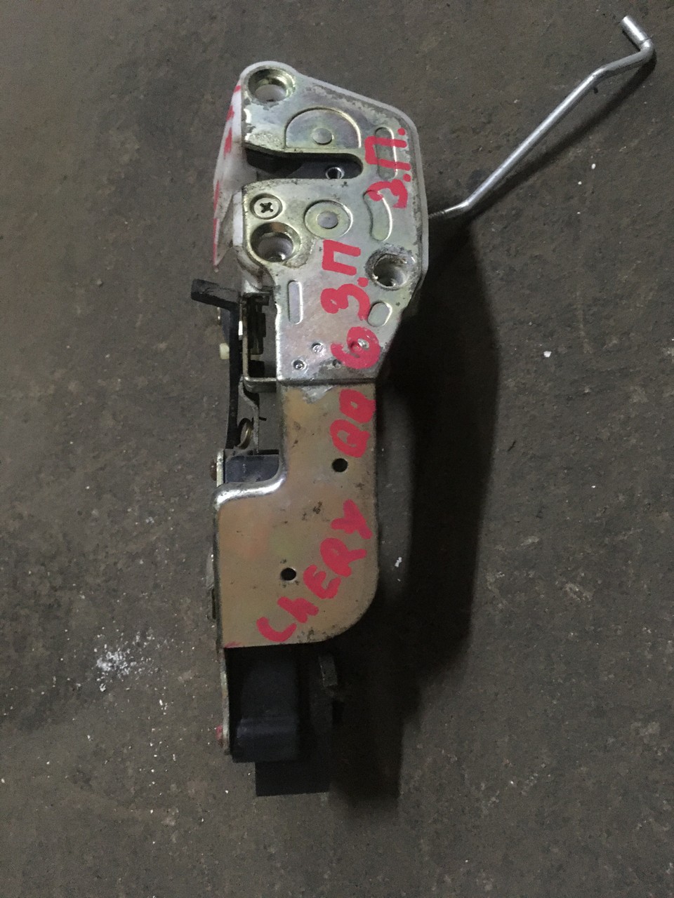 замок двери задней правой ! Chery QQ6