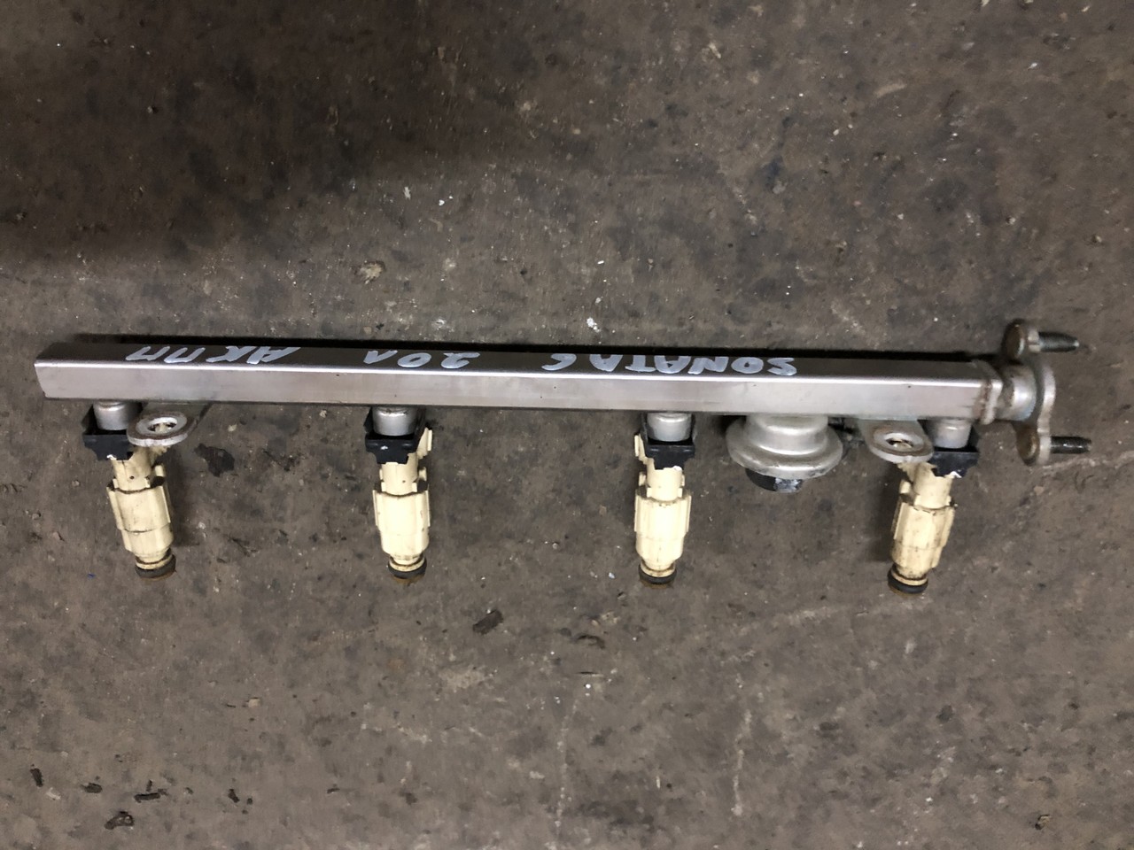 Рейка топливная (рампа) Kia Sportage III