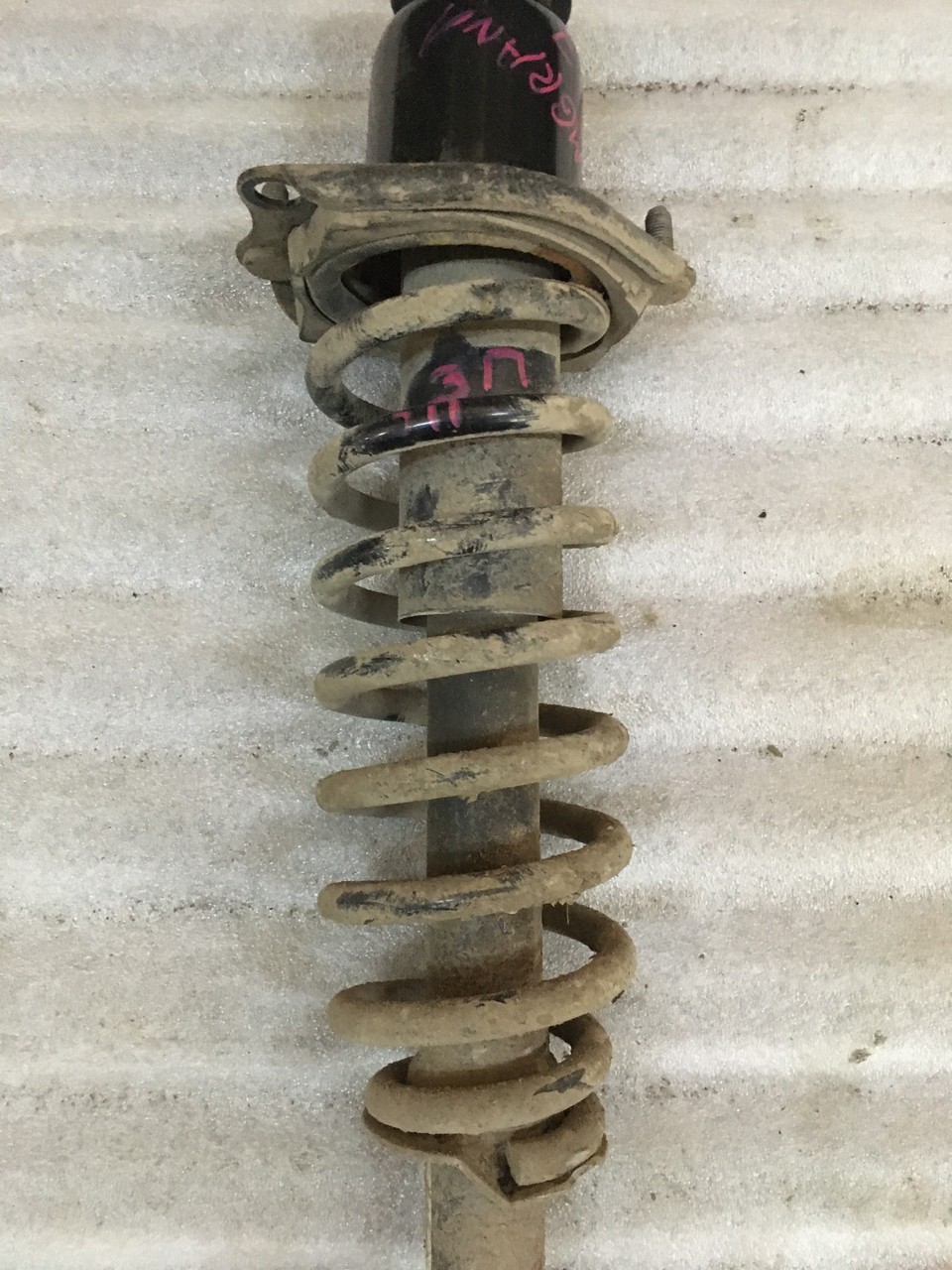 Пружина подвески задняя Geely Emgrand EC7