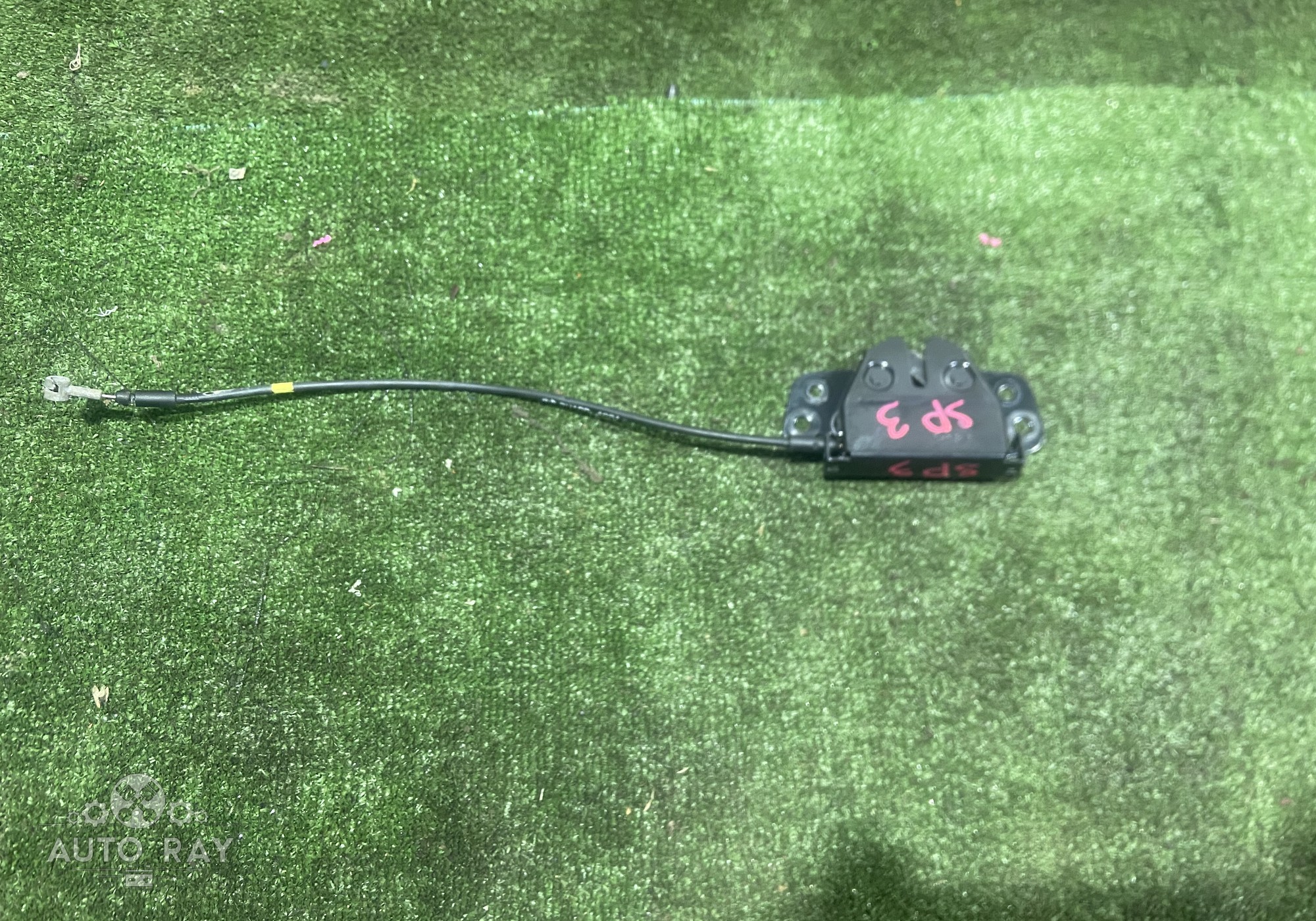 811303W000 Замок капота для Kia Sportage III (с 2010 по 2016)