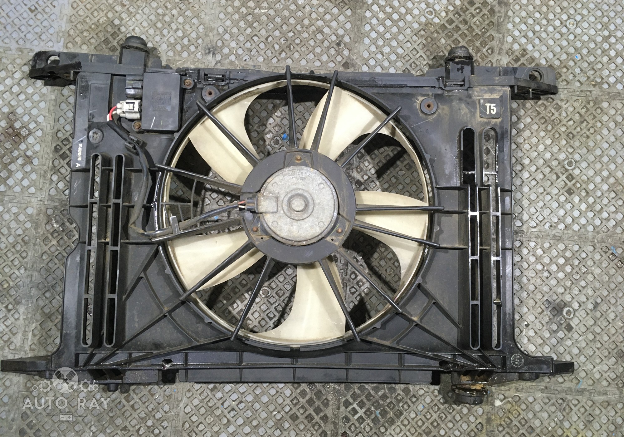 167110D190 Вентилятор радиатора для Toyota Corolla E160/E170/E180 (с 2012)