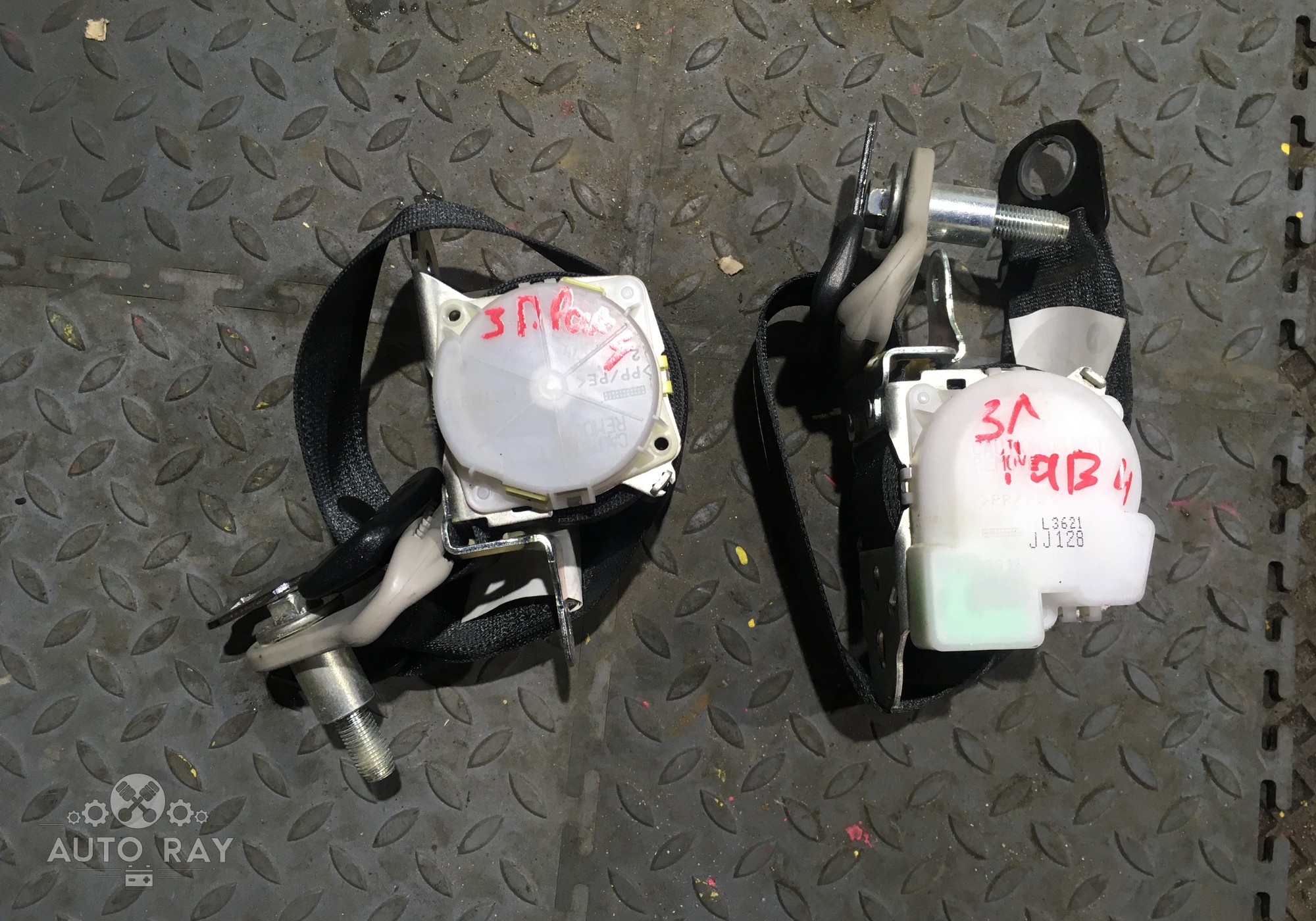 733600R040C0 Ремень безопасности задний правый / левый для Toyota RAV4 CA40 (с 2012 по 2019)