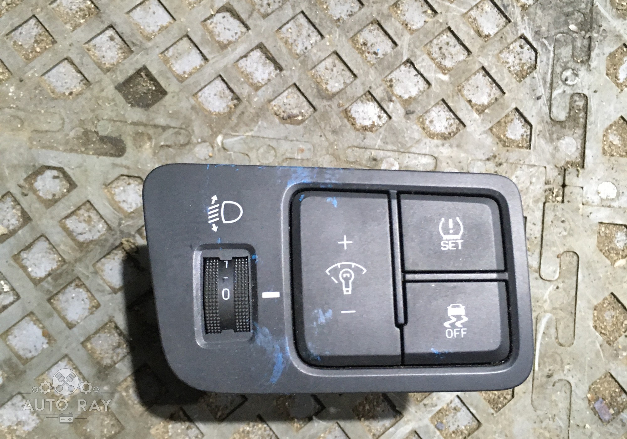 93300H5AA0TRY Блок кнопок для Hyundai Solaris II (с 2017)