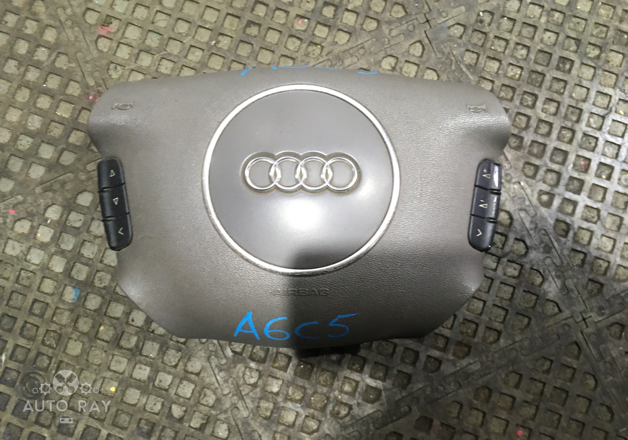 8P0880201BN6PS Подушка безопасности водителя в руль для Audi A6 C5 (с 1997 по 2005)