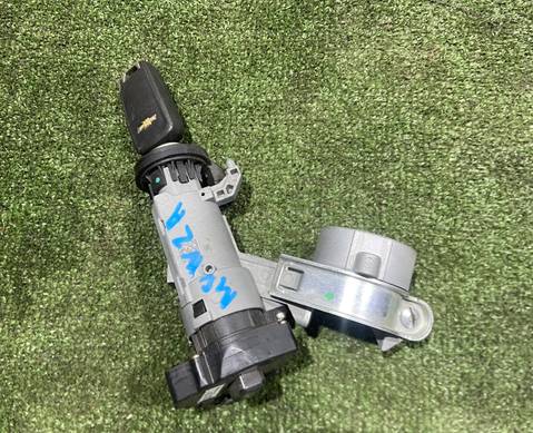 Замок зажигания в сборе с ключом для Chevrolet Monza II (с 2019)