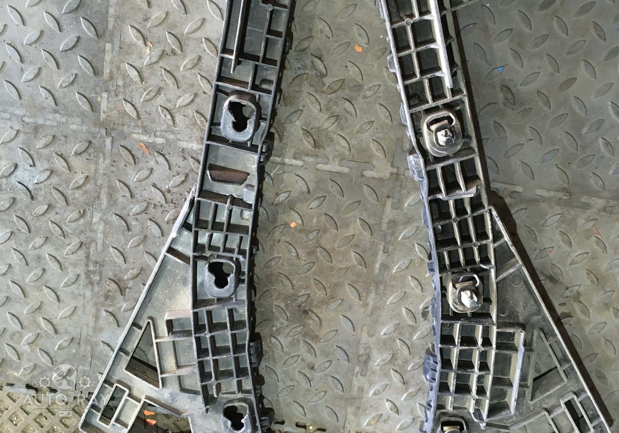 86651M6000 Кронштейн заднего бампера левый для Kia Cerato IV (с 2018)