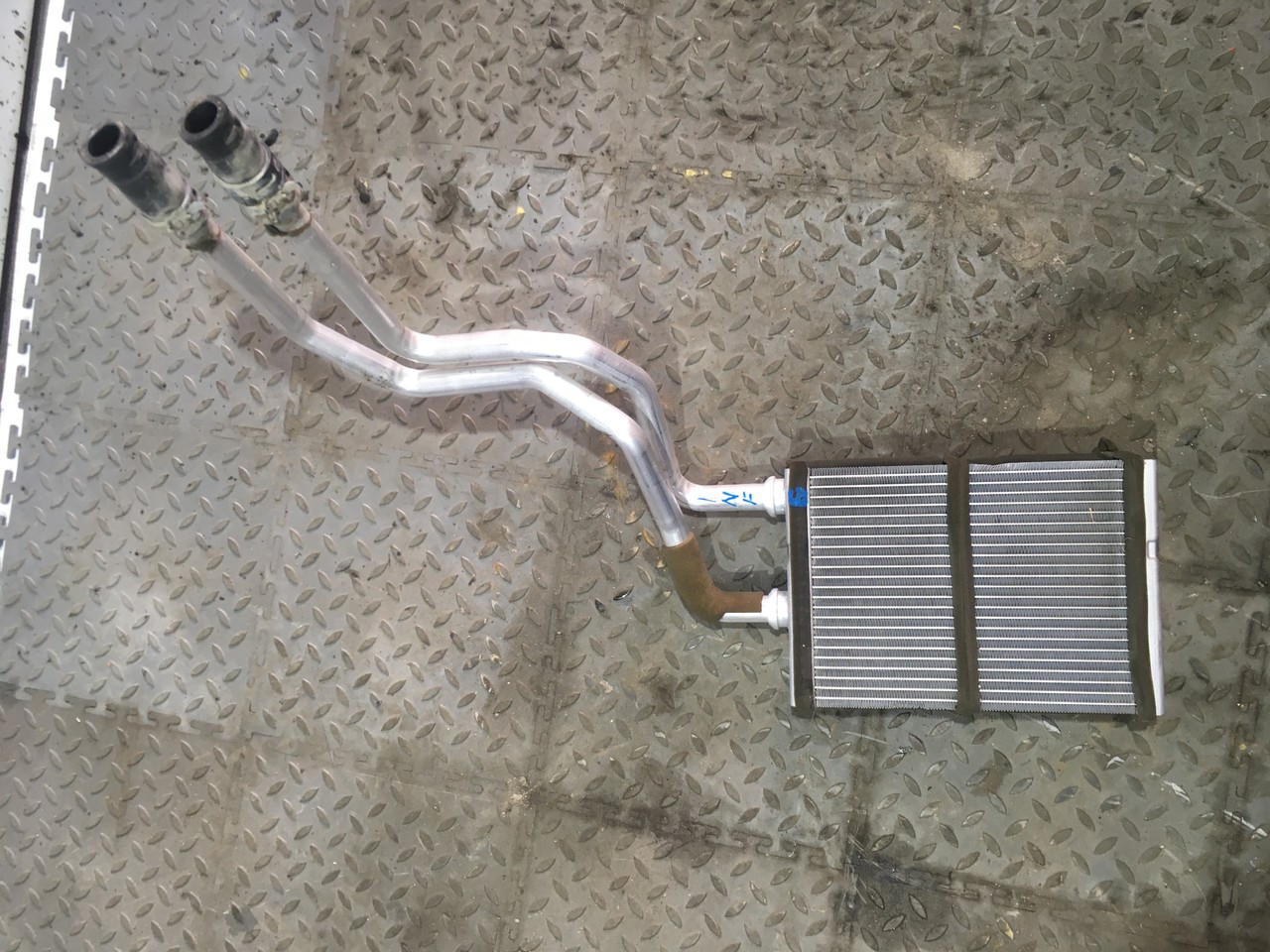 Радиатор отопителя передний Infiniti QX56 II