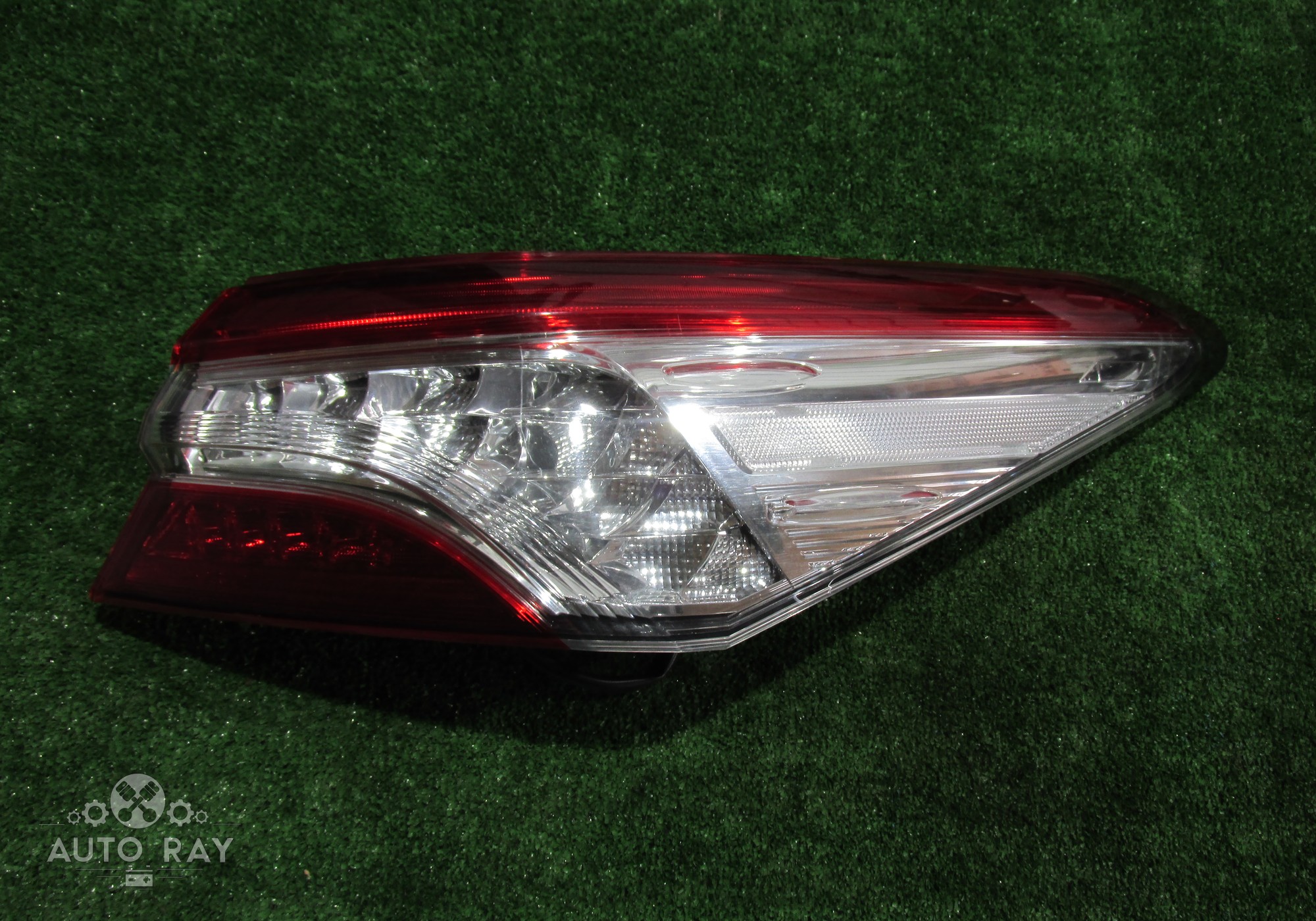 8155033690 Фонарь задний правый наружный для Toyota Camry XV70 (с 2017)