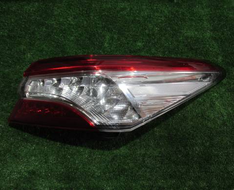 8155033690 Фонарь задний правый наружный для Toyota Camry XV70 (с 2017)