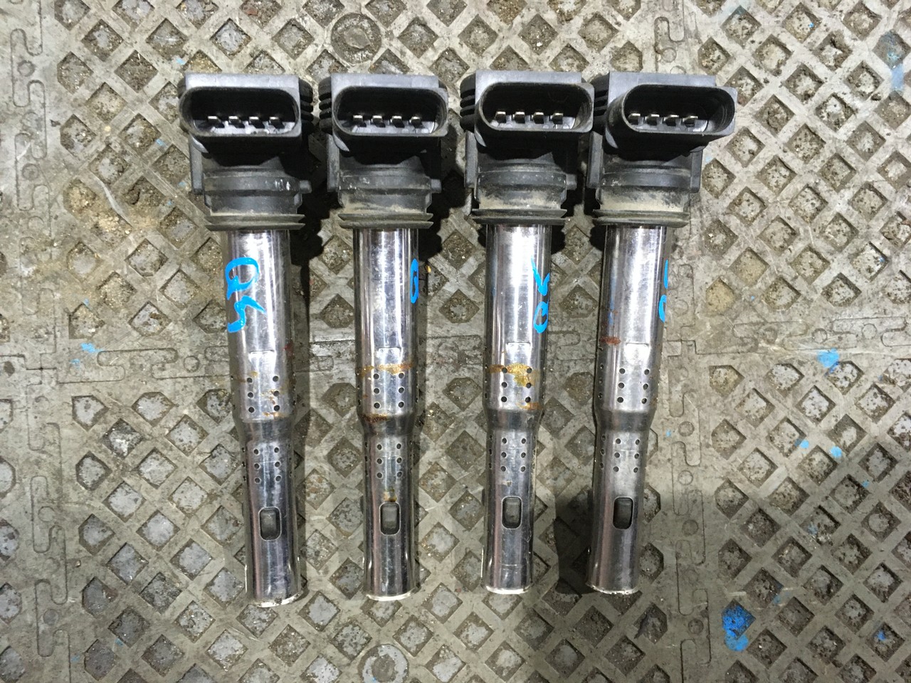 Катушка зажигания Audi Q5 8R