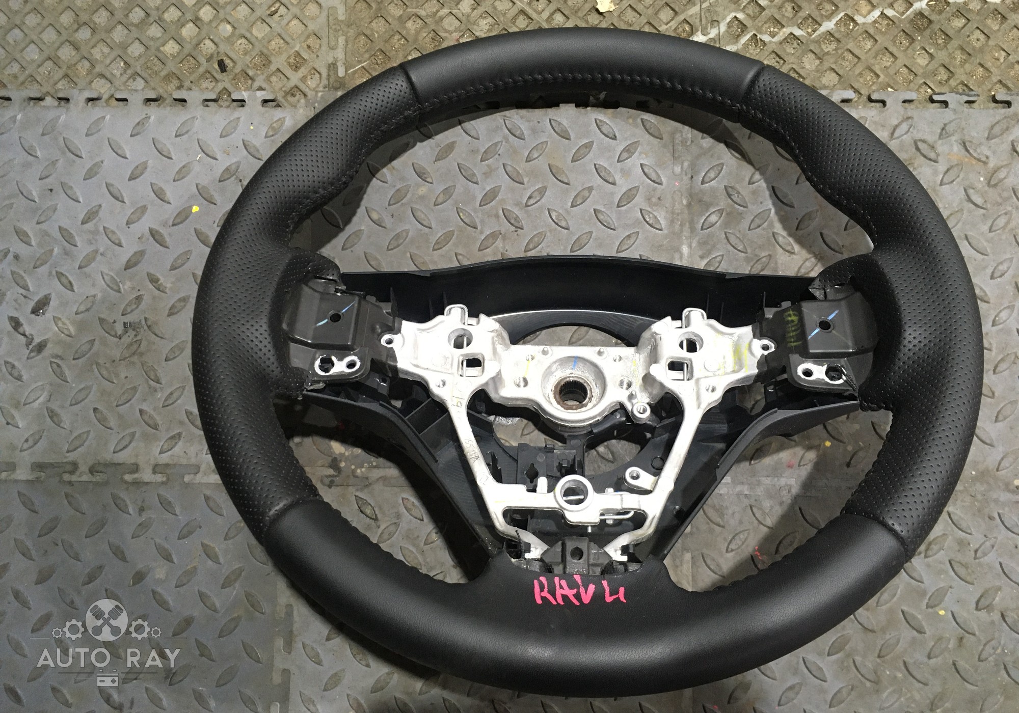 4510012F90C0 Рулевое колесо для Toyota RAV4 CA40 (с 2012 по 2019)