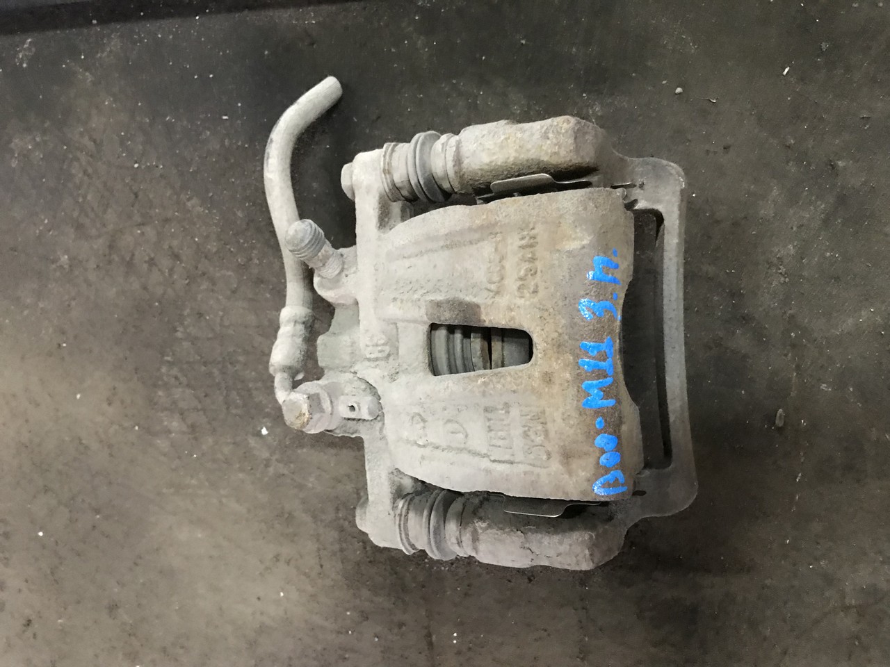 Суппорт задний правый Chery M11 / A3