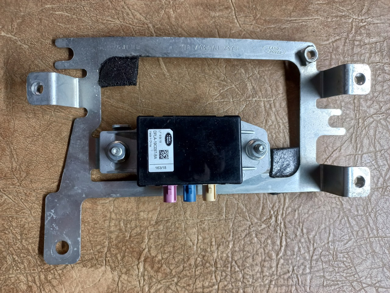 усилитель антенны Land Rover Range Rover Evoque