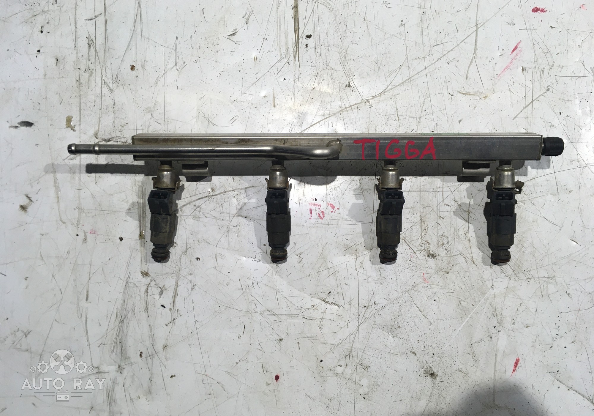 A111121010 Рейка топливная (рампа) с форсунками для Chery Tiggo T11