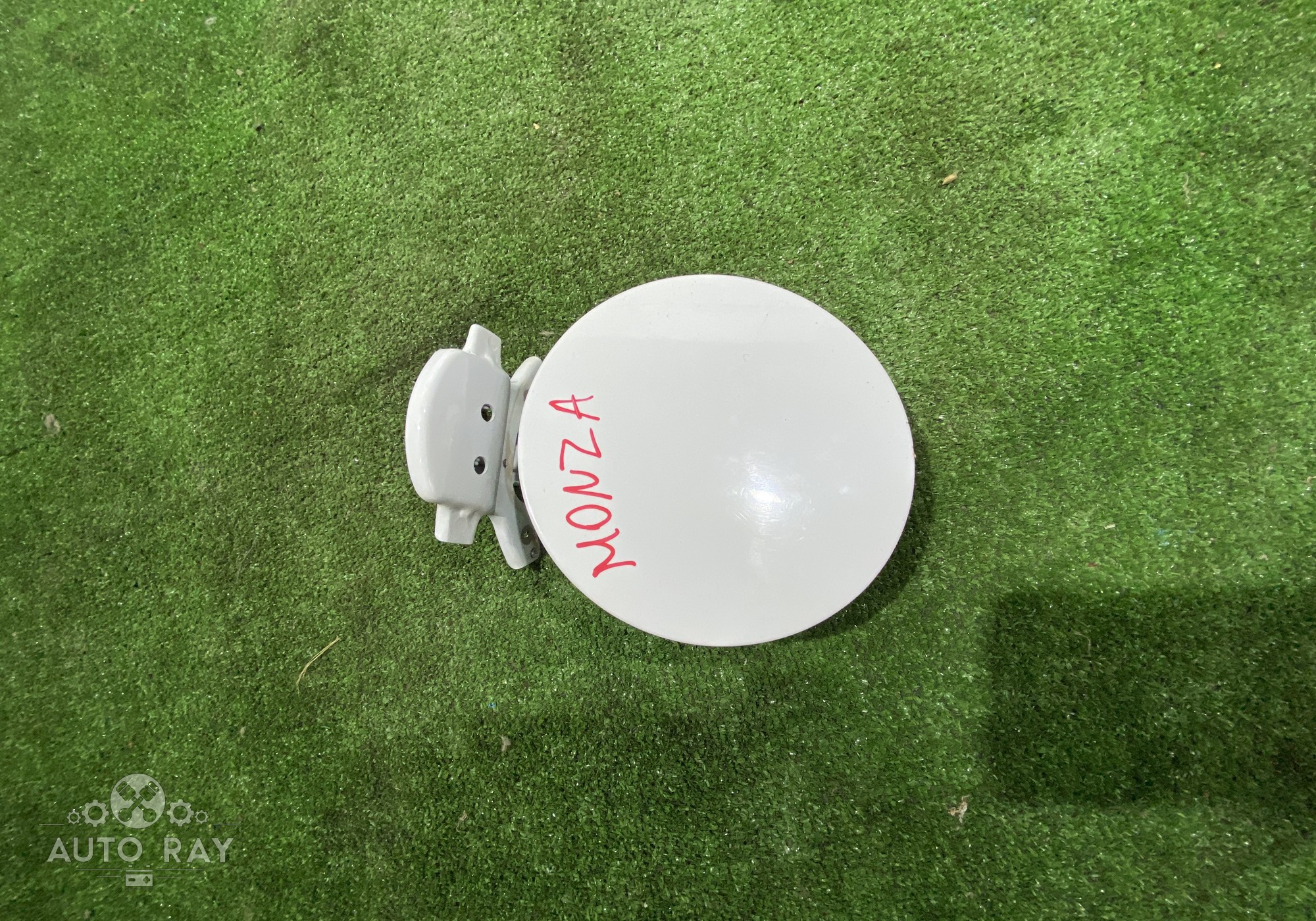 Лючок бензобака для Chevrolet Monza II (с 2019)