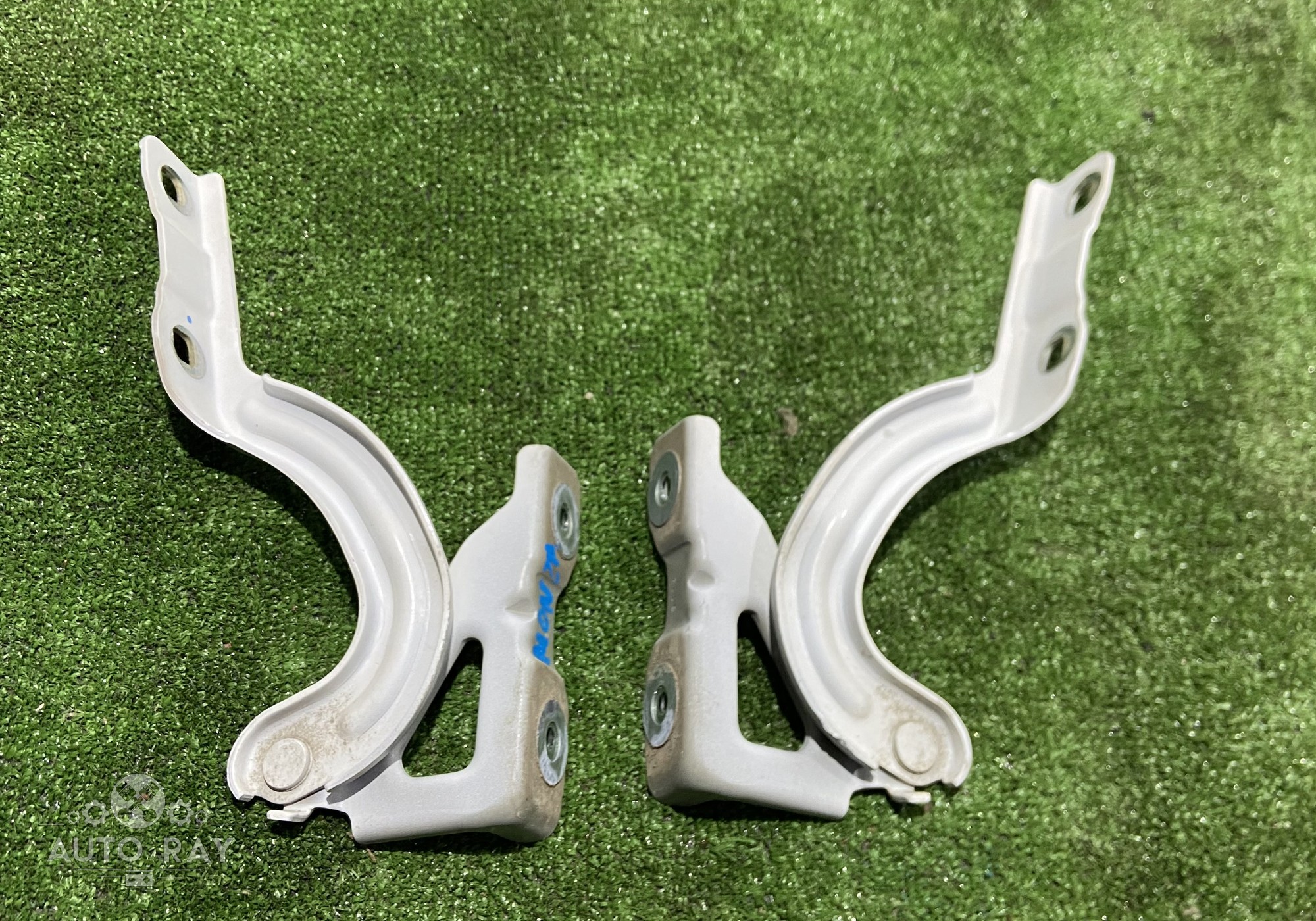 Петли капота для Chevrolet Monza II (с 2019)