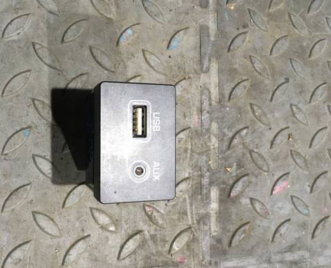 961202W060 Разъем USB / AUX для Hyundai Santa Fe III (с 2012 по 2018)