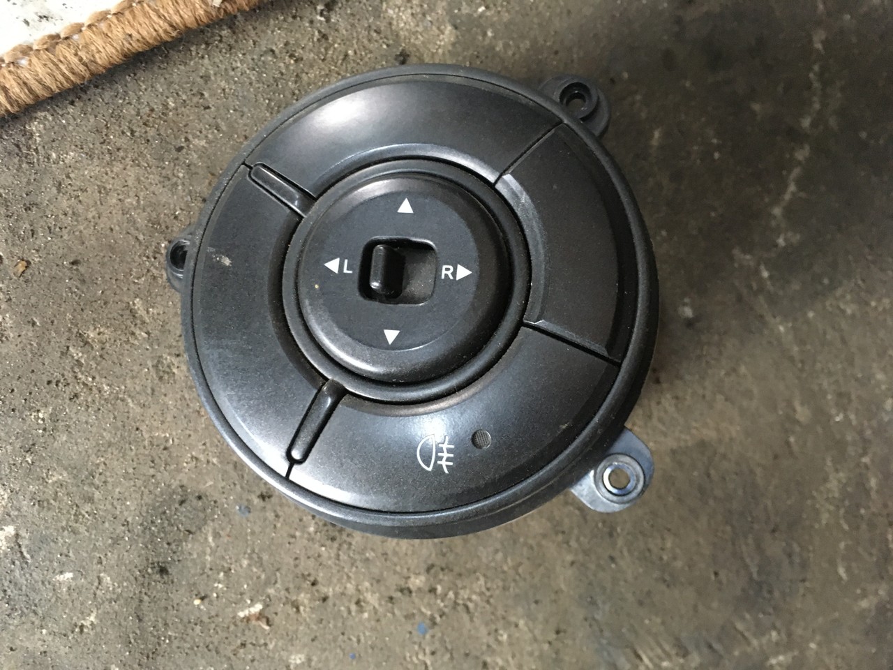 Переключатель регулировки зеркала SsangYong Actyon Sports I