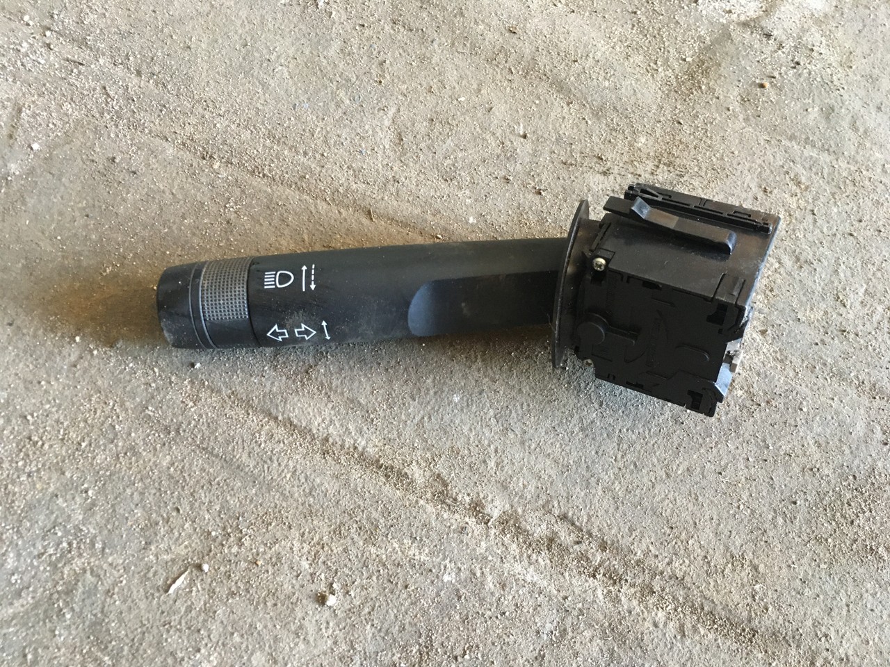 Переключатель подрулевой поворотников Chevrolet Cobalt II