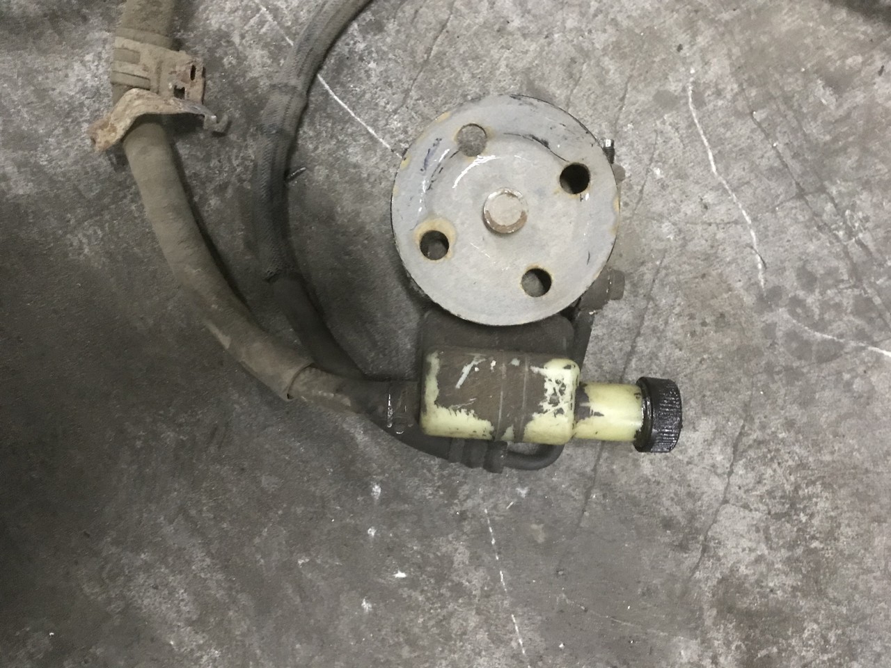 Насос гидроусилителя Mazda CX-7