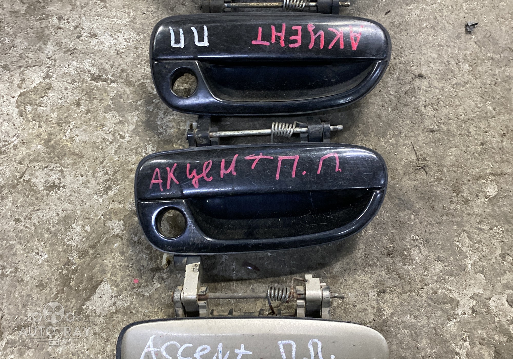 8266025000 Ручка двери наружная для Hyundai Accent