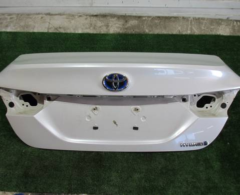 6440133760 Крышка багажника для Toyota Camry XV70 (с 2017)