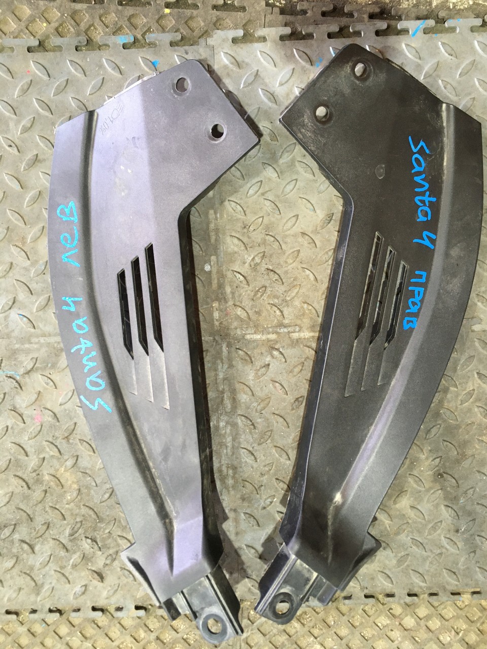 Пыльник фары правый Hyundai Santa Fe IV