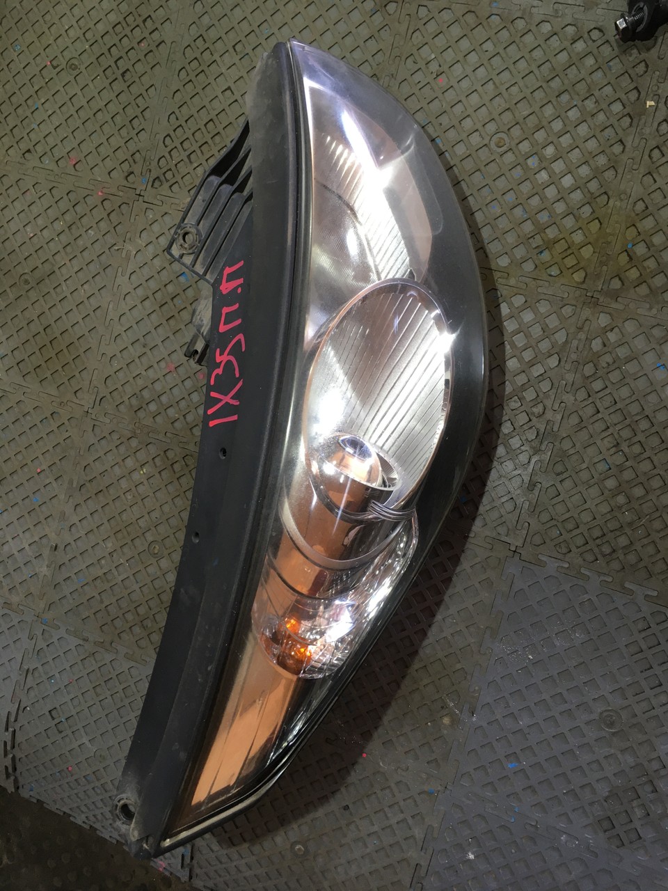 Фара правая в сборе Hyundai ix35