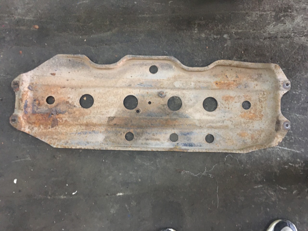 Защита топливного бака Mitsubishi Pajero Sport I