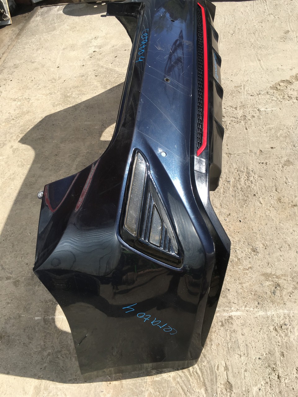 Бампер задний в сборе Kia Cerato IV