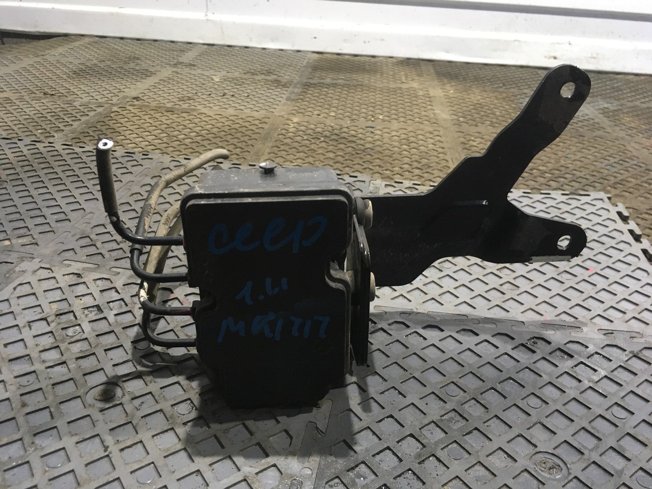 Блок ABS (насос) Kia Ceed II