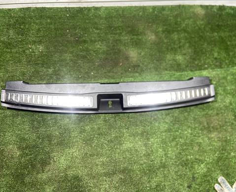 A1666900041 Обшивка багажника на заднюю панель для Mercedes-Benz M-class W166 (с 2011 по 2015)