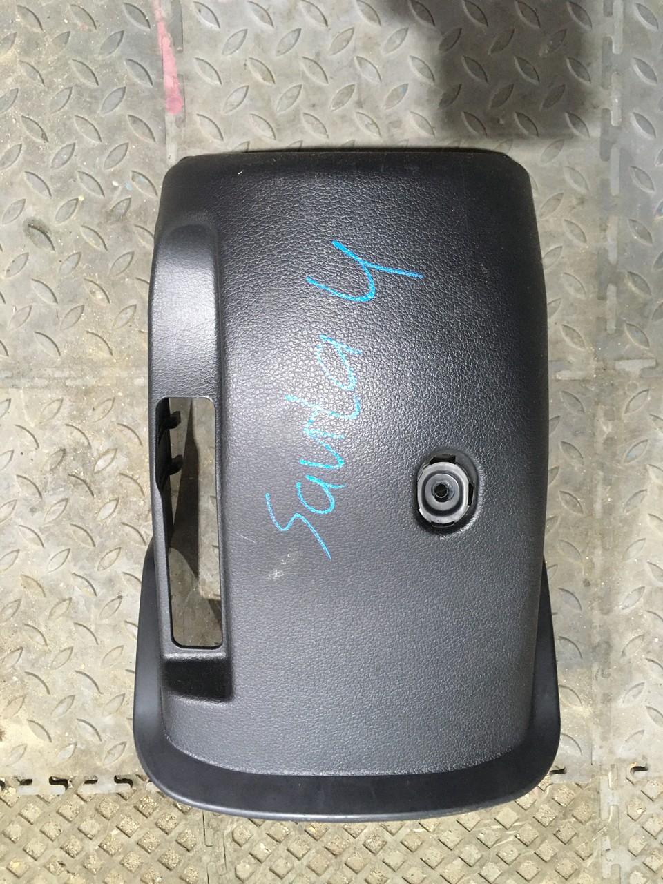 Обшивка рулевой колонки / Кожух / нижняя часть Hyundai Santa Fe IV