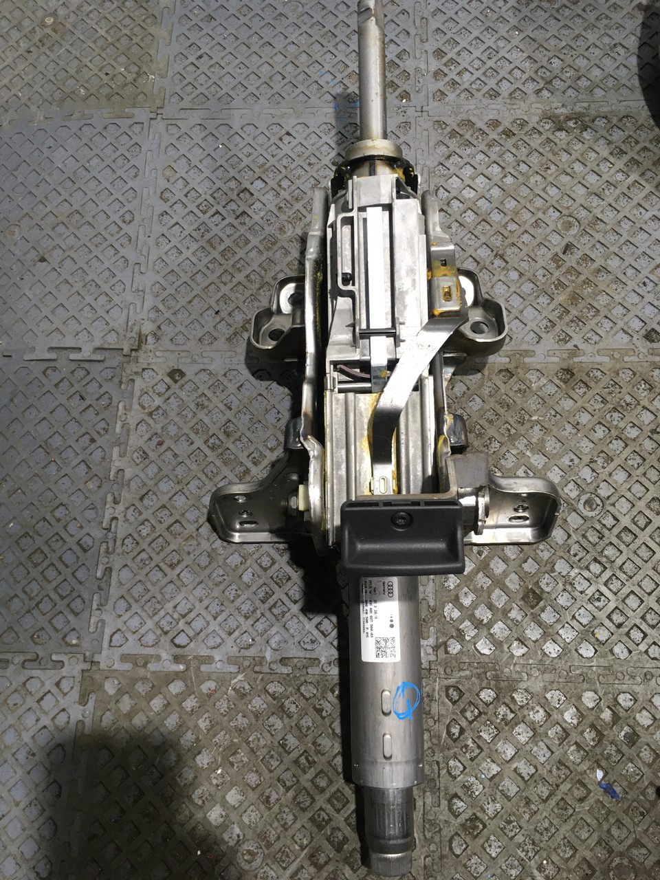 Колонка рулевая Audi Q5 8R