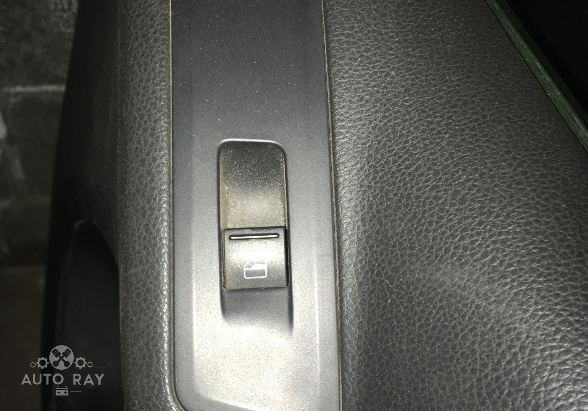 7L6959855B Кнопка стеклоподъемника для Seat Toledo