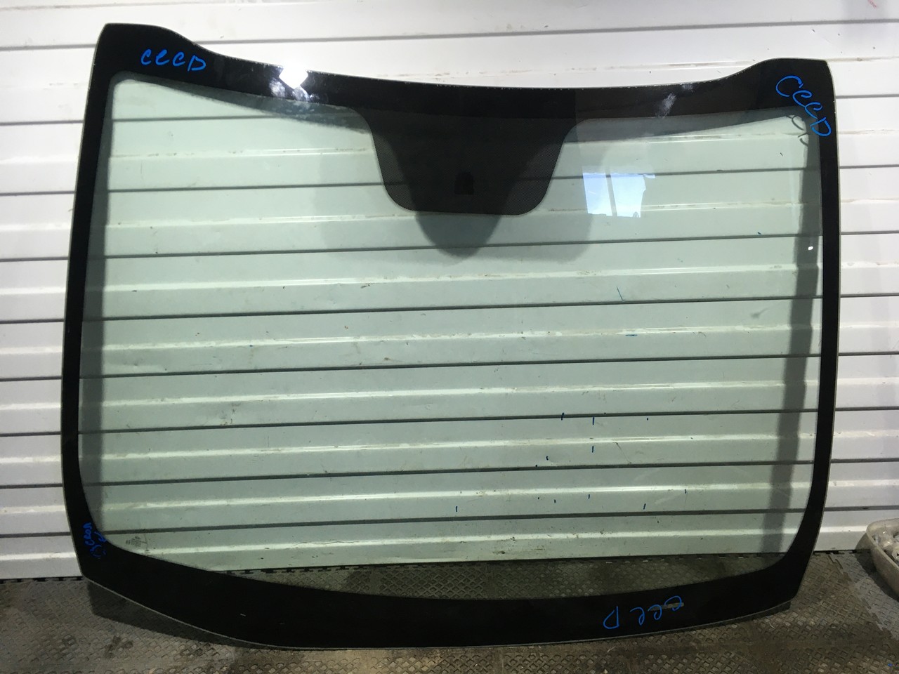 Стекло лобовое (ветровое) Kia Ceed II