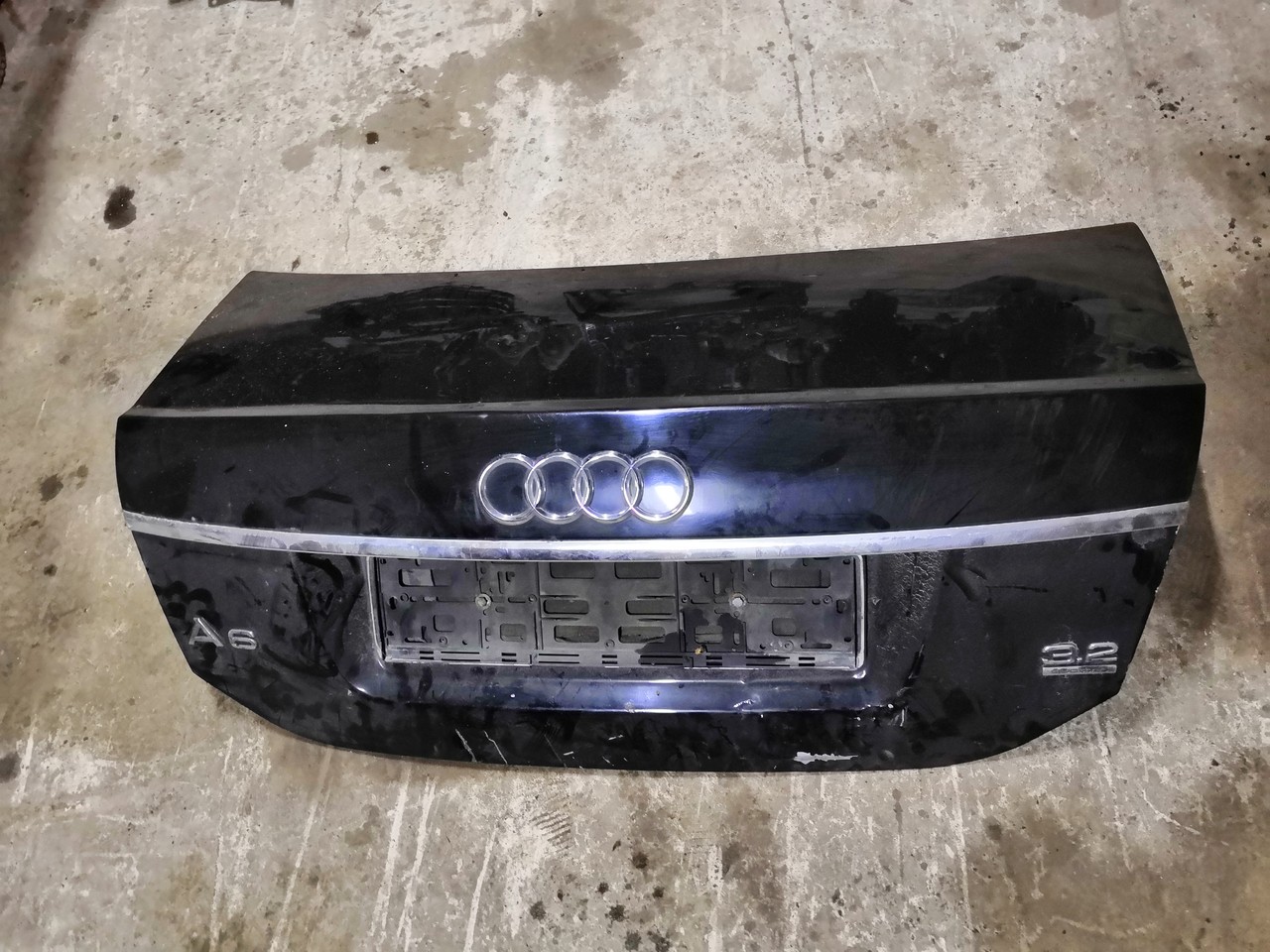Крышка багажника Audi A6 C6