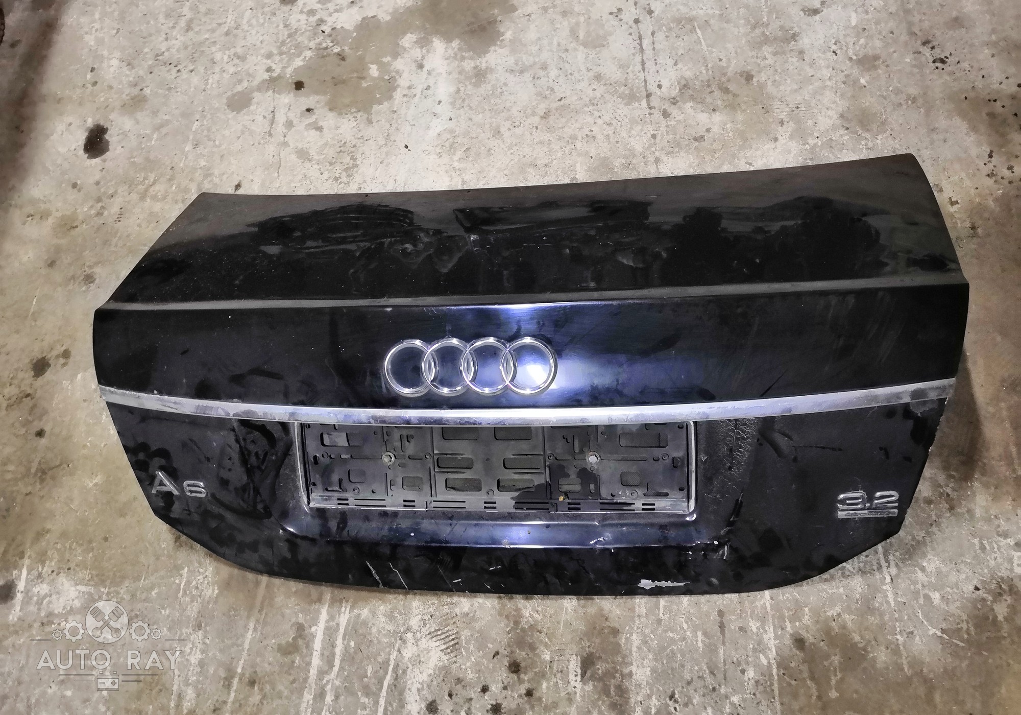 4F5827023F Крышка багажника для Audi A6 C6 (с 2004 по 2011)