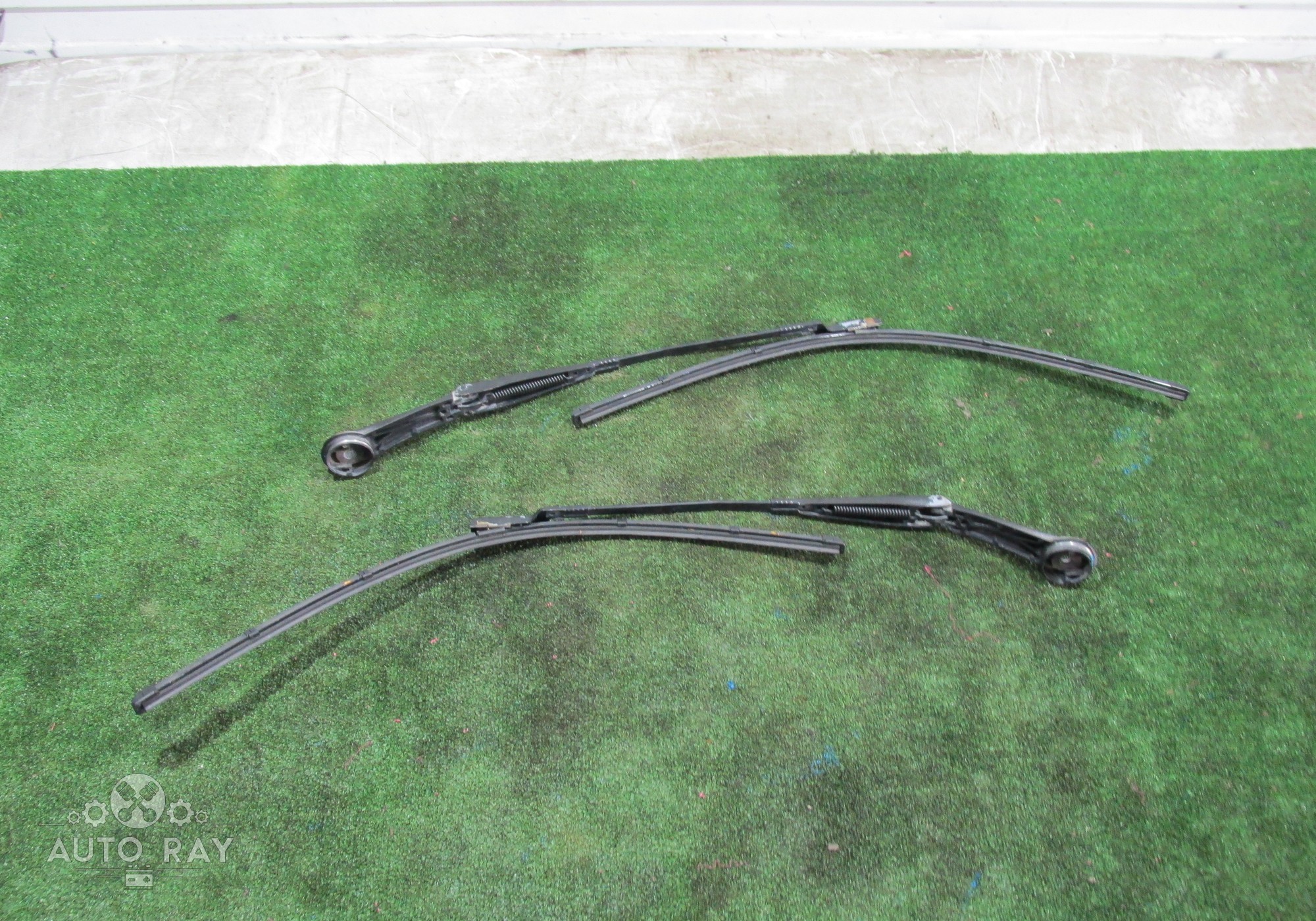 BM5117526BB Поводки стеклоочистителя для Ford Focus III (с 2011 по 2019)