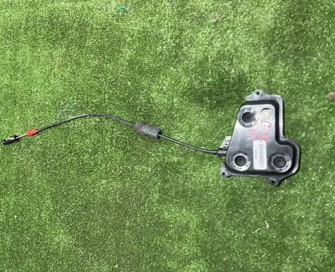 A166760800 Доводчик двери передний правый для Mercedes-Benz GLE W166 (с 2015 по 2018)