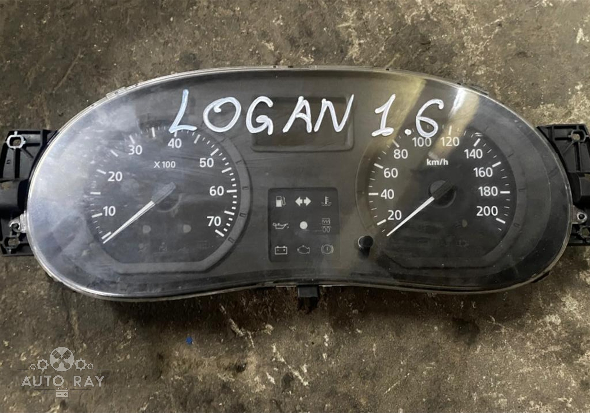 8200377202 Панель приборов для Renault Logan I (с 2004 по 2015)