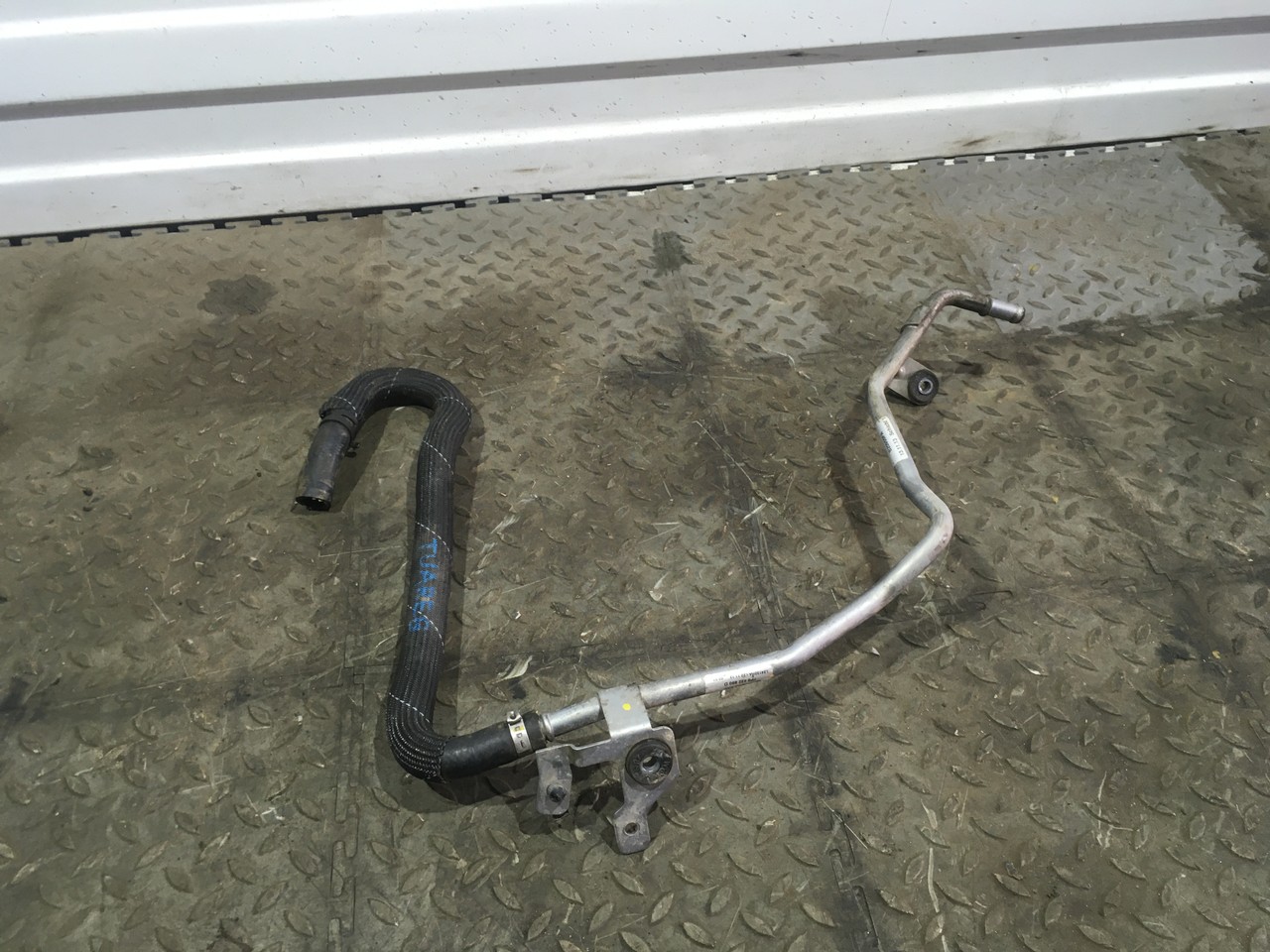 Трубка гидроусилителя Volkswagen Touareg II