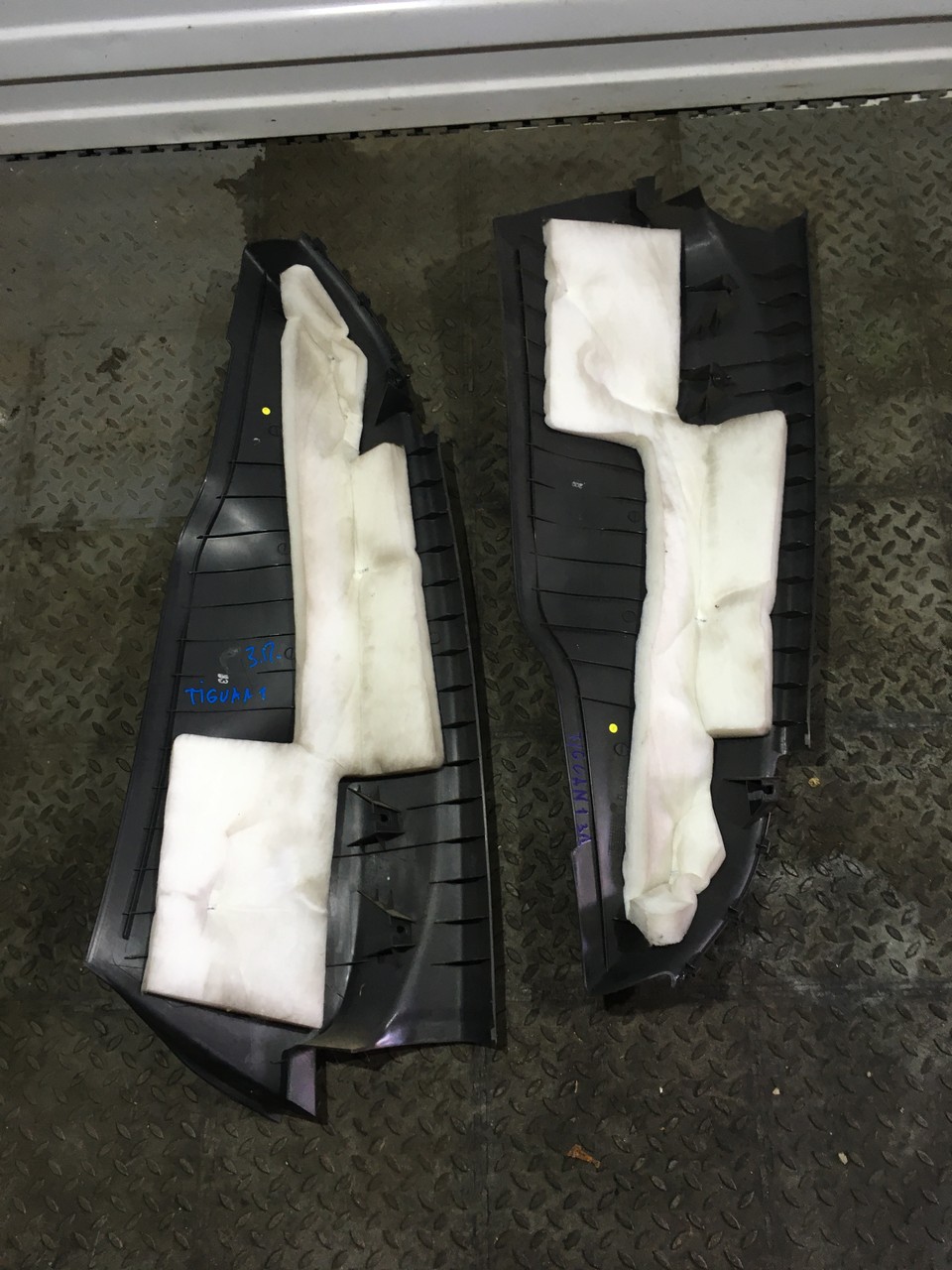 Обшивка стойки / Колесной арки Volkswagen Tiguan I