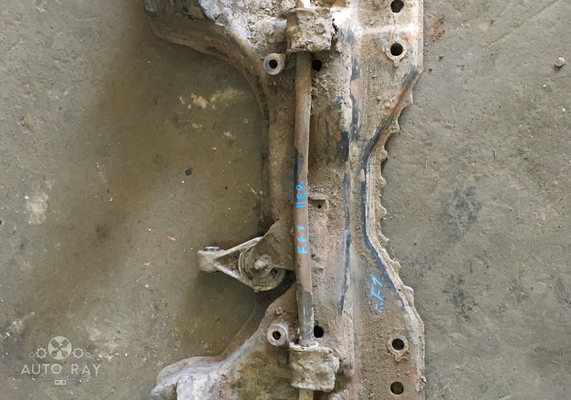 YS4Z5019CA балка подмоторная для Ford Focus USA I (с 1999 по 2007)