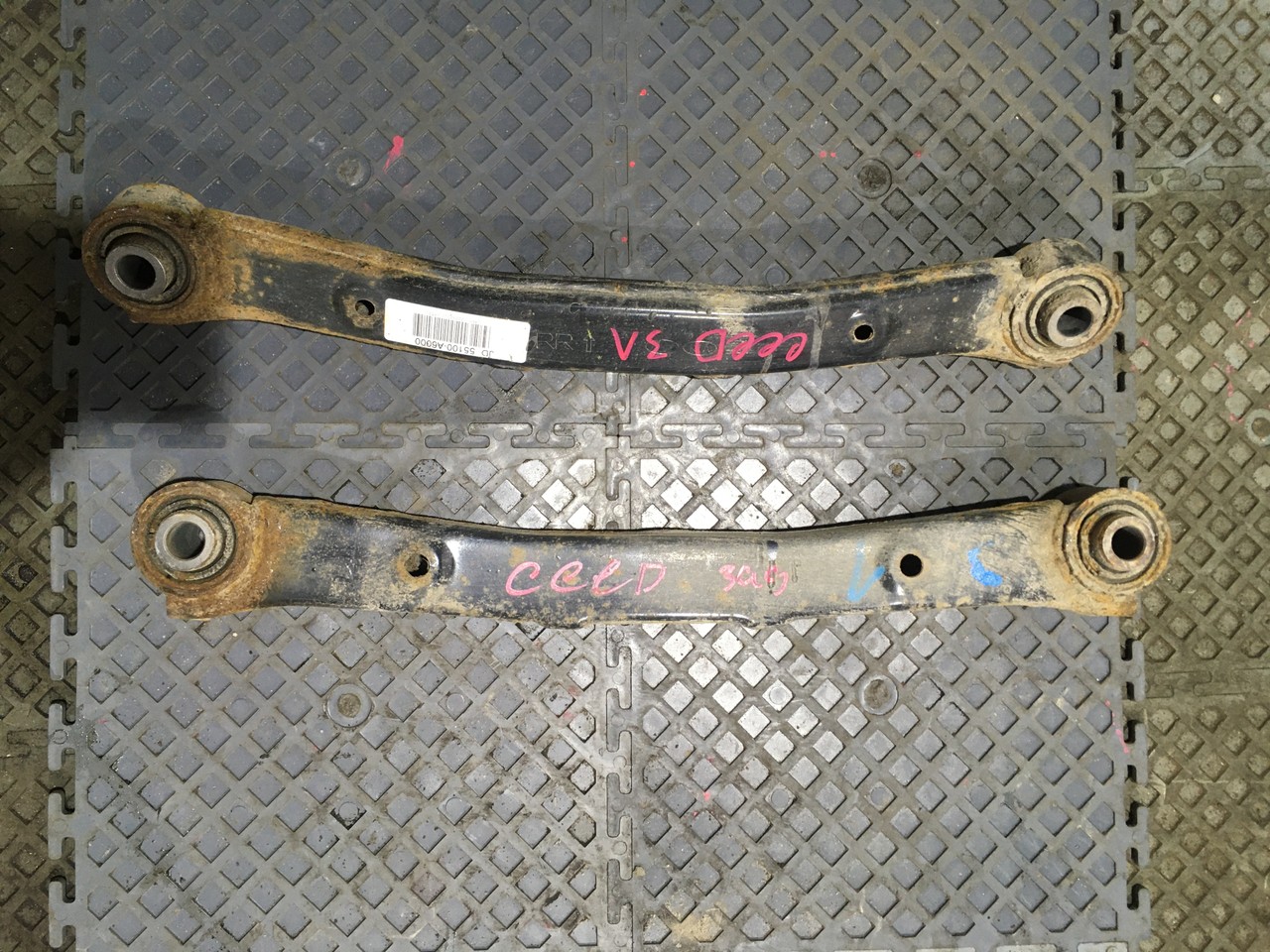 Рычаг задний поперечный правый Kia Ceed II